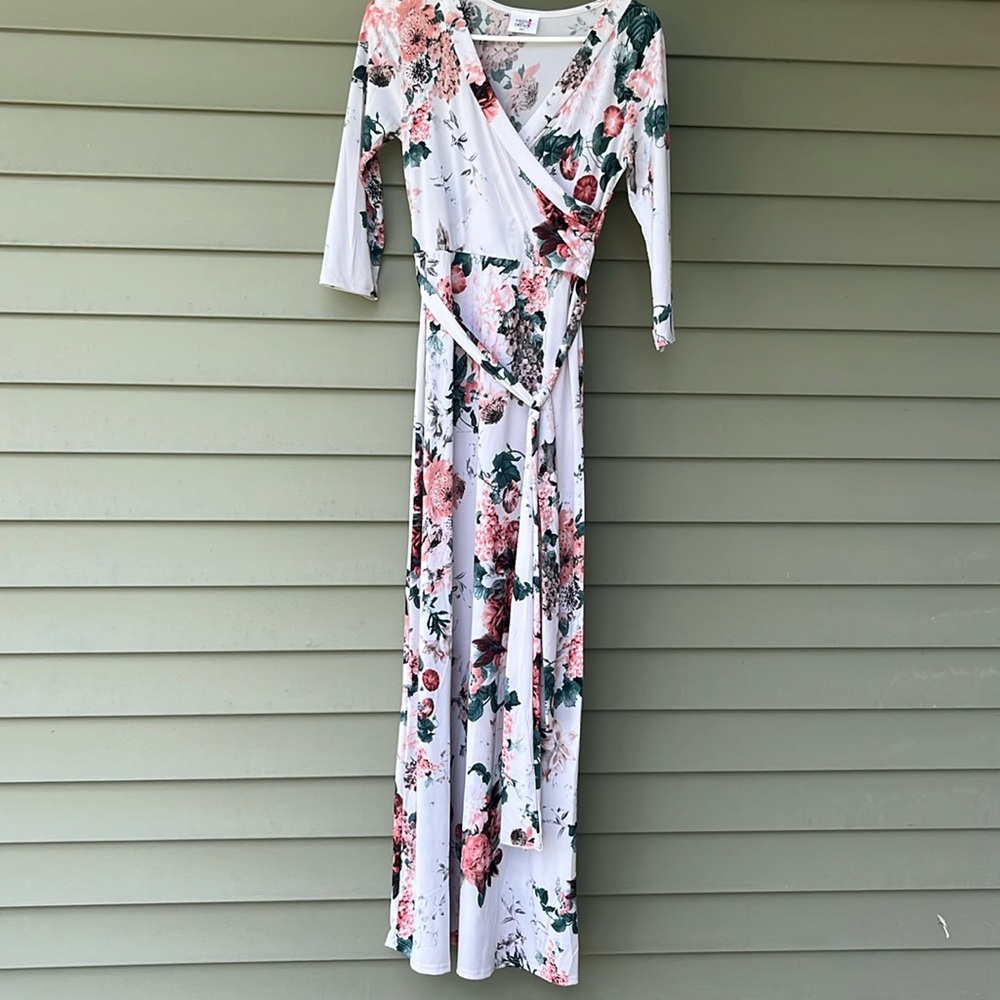 BNWOT floral Saved by the Dress